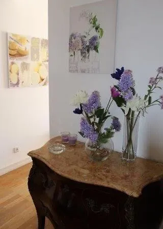 Espacoso Apartamento Junto Ao Metro Daire