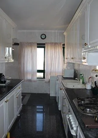 Daire Espacoso Apartamento Junto Ao Metro