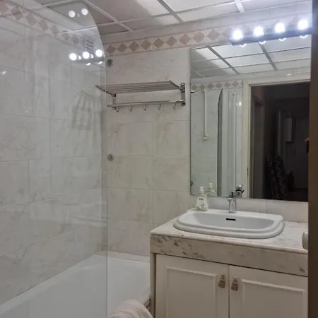 Daire Espacoso Apartamento Junto Ao Metro