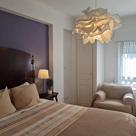 Daire Espacoso Apartamento Junto Ao Metro *